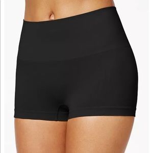 SPANX  Shaping Boyshort